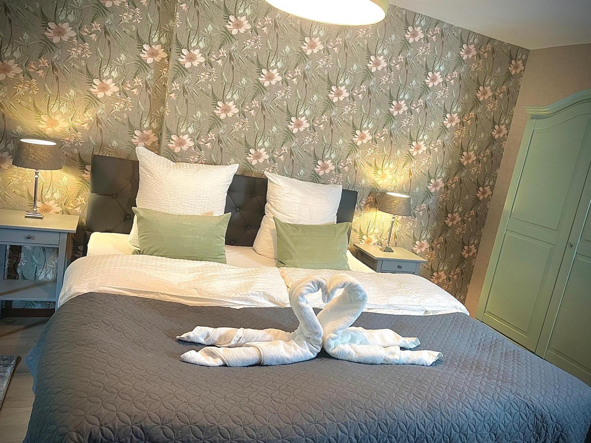 Hotel Fata Morgana Cochem Esterno foto